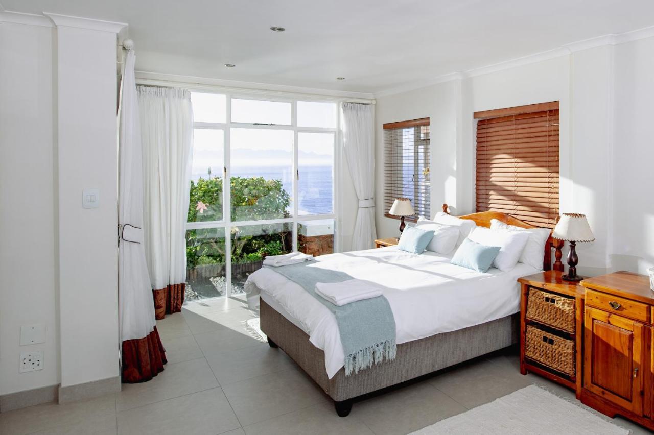 Apartamento A Whale Of A Time Fish Hoek Exterior foto