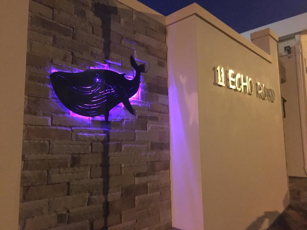 Apartamento A Whale Of A Time Fish Hoek Exterior foto