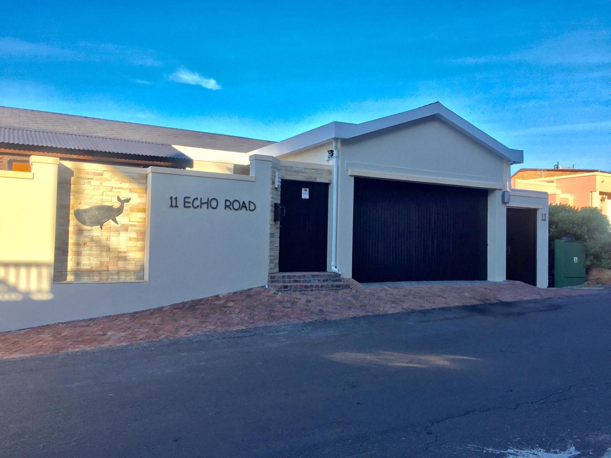 Apartamento A Whale Of A Time Fish Hoek Exterior foto